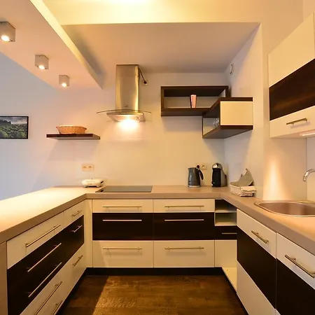 Apartament Echodom Szlak 77 *